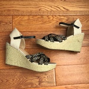 Lucky Brand Strap Wedge 6.5